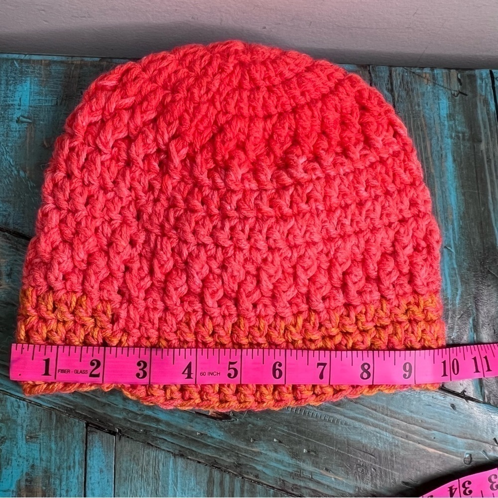 Knit Handmade Toque - Picture 4 of 6